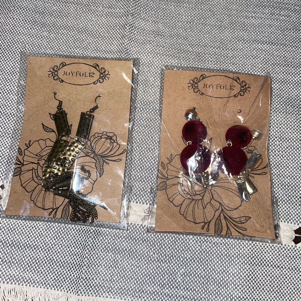 joyfolie brand set of 2 earrings